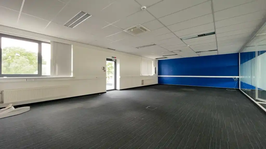 Budgetvriendelijke kantoorruimte te huur vlakbij luchthaven Antwerpen foto 5