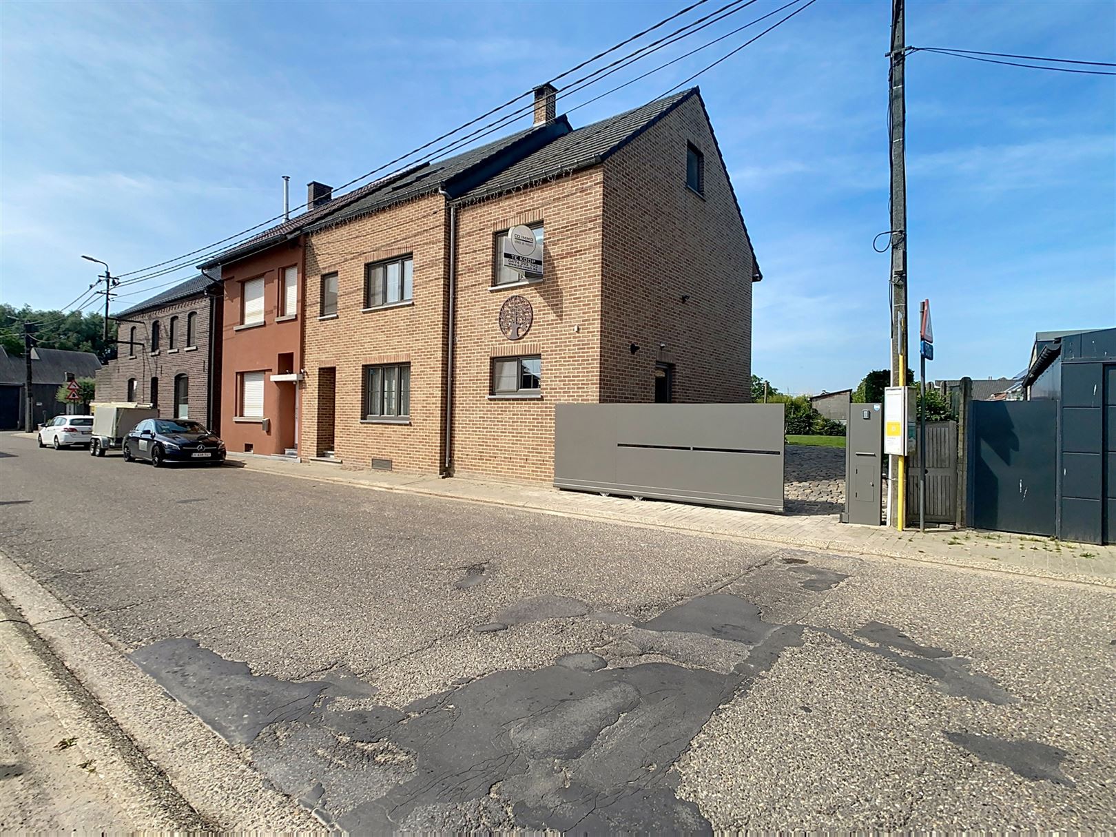 Instapklare en ruime woning, 4 slpks, terras, tuin, 3a 91ca foto 2