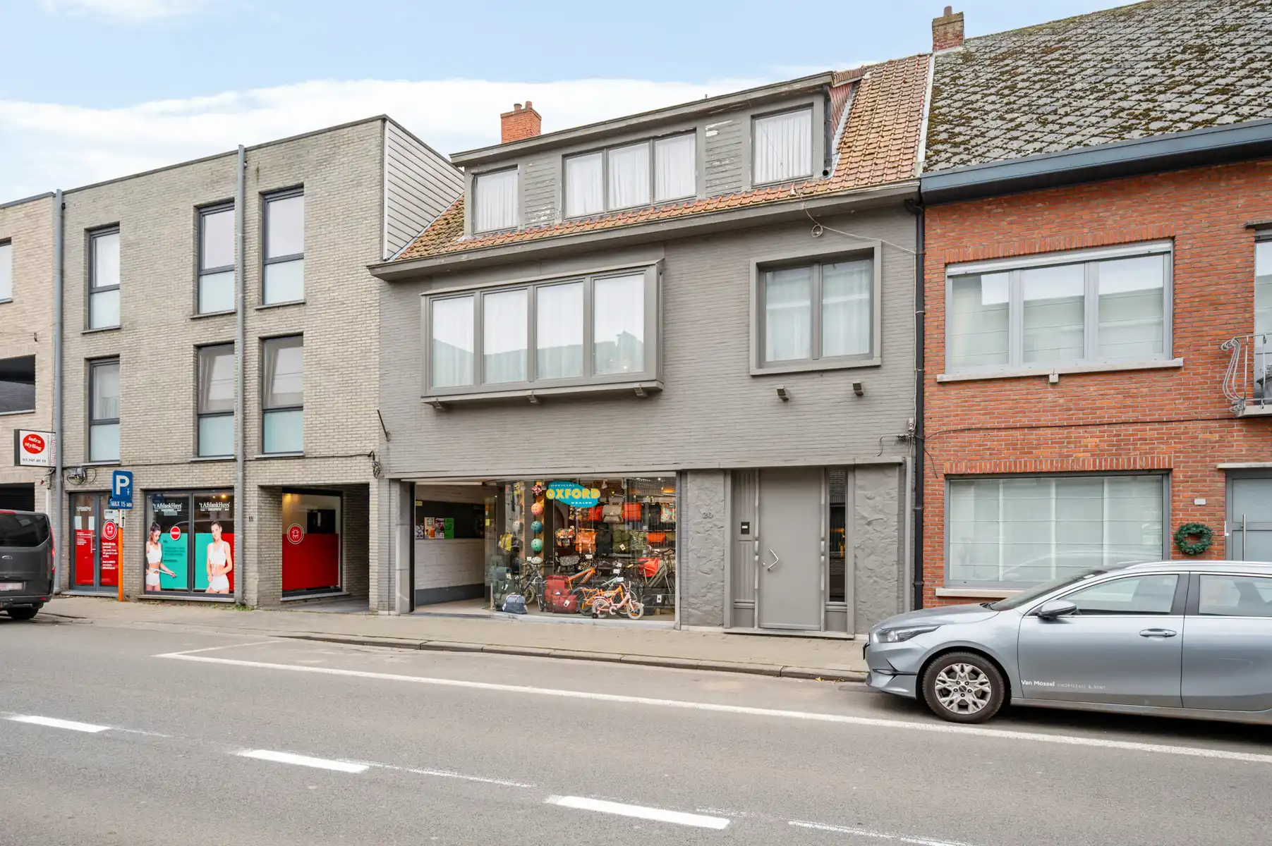 Hoofdfoto van de publicatie: Handelspand + woonst + magazijn!