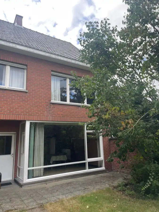 4-slpk EENGEZINSWONING + tuin foto 36