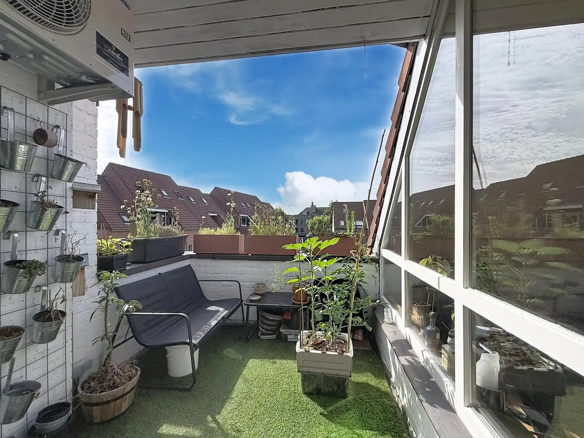 Gezellig en ruim duplex appartement in hartje Lommel met staanplaats. foto 14