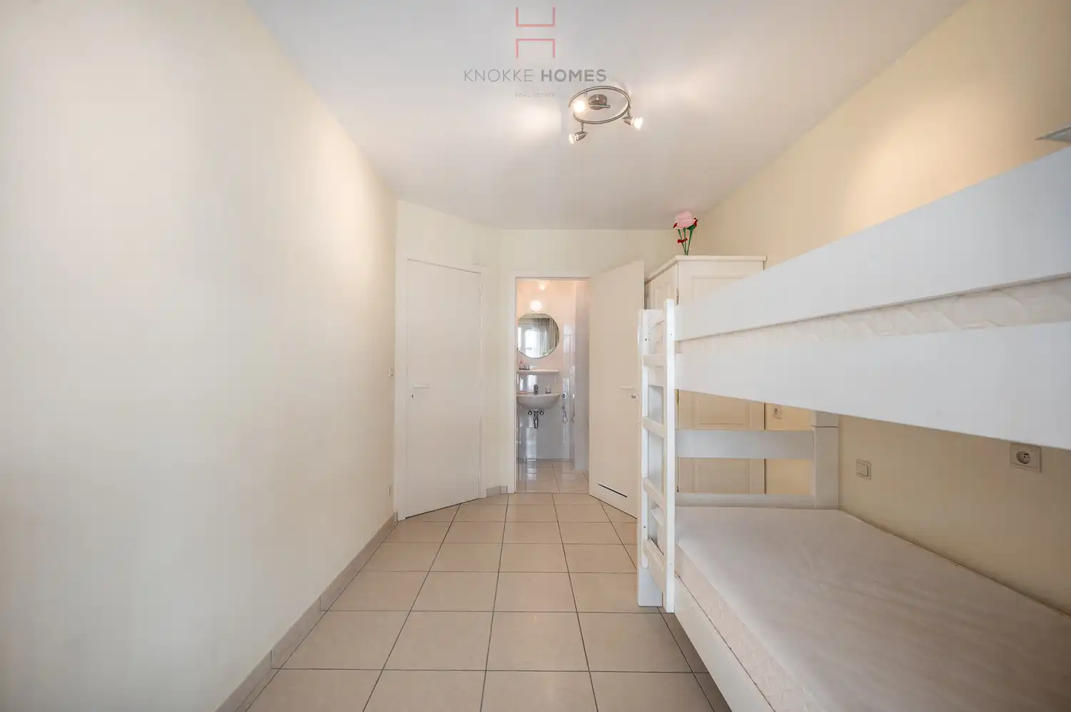 Mooi zonnig appartement gelegen aan het Albertstrand foto 16