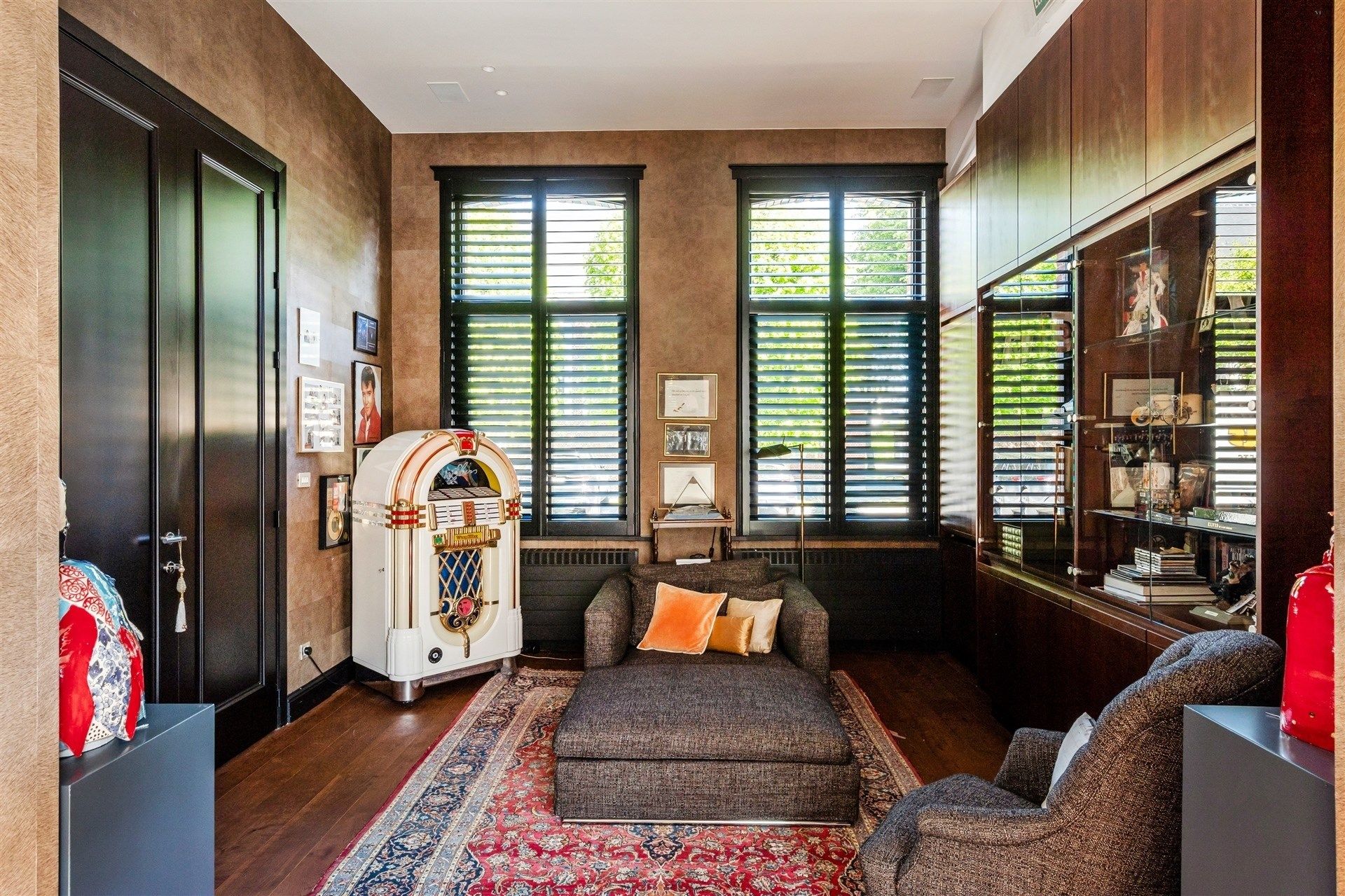 Stijlvolle en hoogwaardig afgewerkte villa met bijgebouw op fantastische locatie op perceel van 1784 m² foto 19