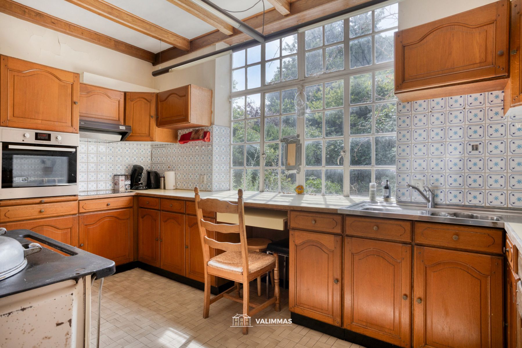 Uniek gelegen en zeer ruime doktersvilla met mooie tuin .... foto 14