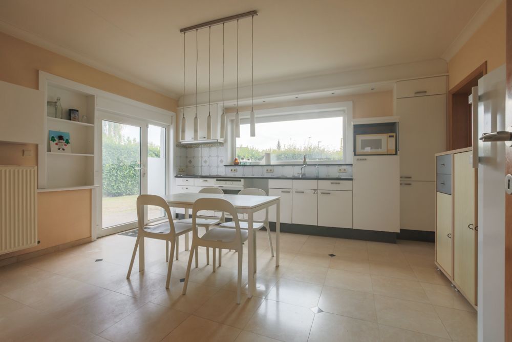Villa met dubbele garage op interessante ligging foto 9