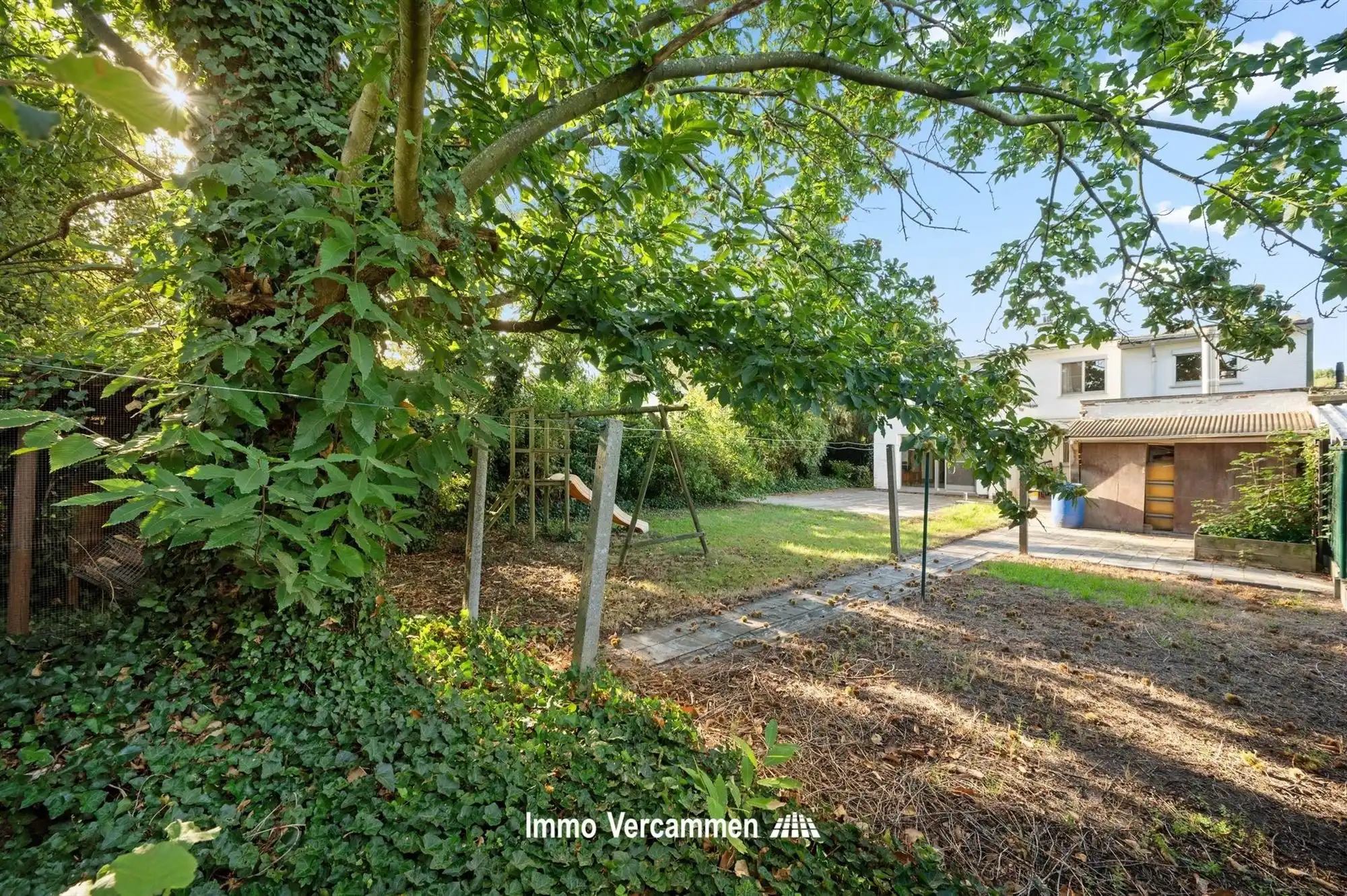 Verrassend ruime woning, gelegen in een rustige verkaveling te Hever foto 18