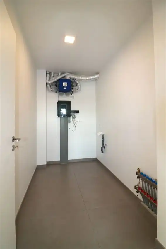 duplex met 2 grote slpk., zuidgericht terras, 2 parkings nabij centrum  foto 17