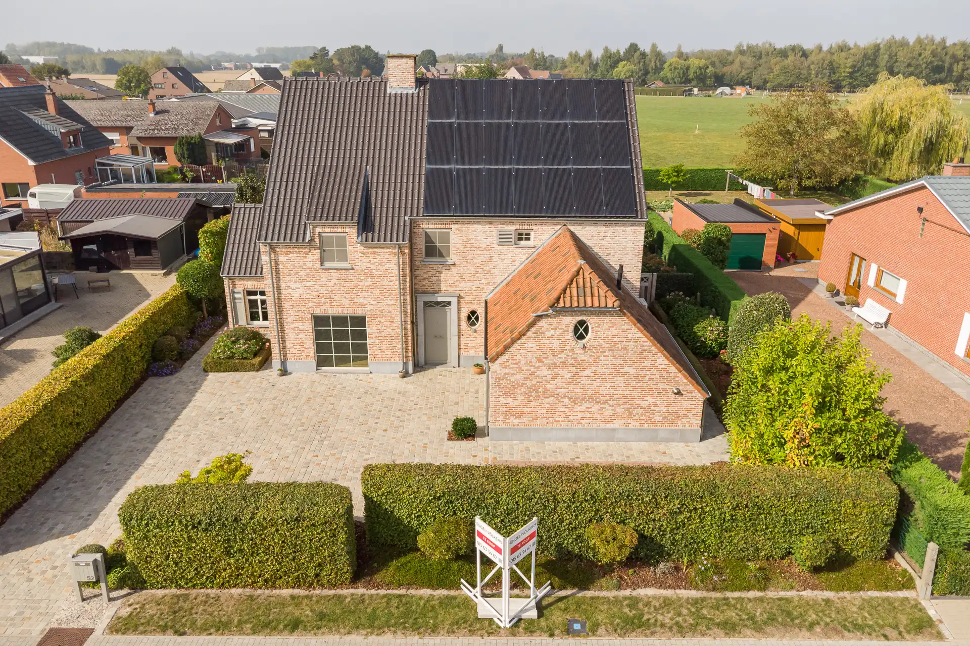 Ruime tijdloze villa met zwembad, poolhouse & prachtige tuin in Boortmeerbeek foto 22