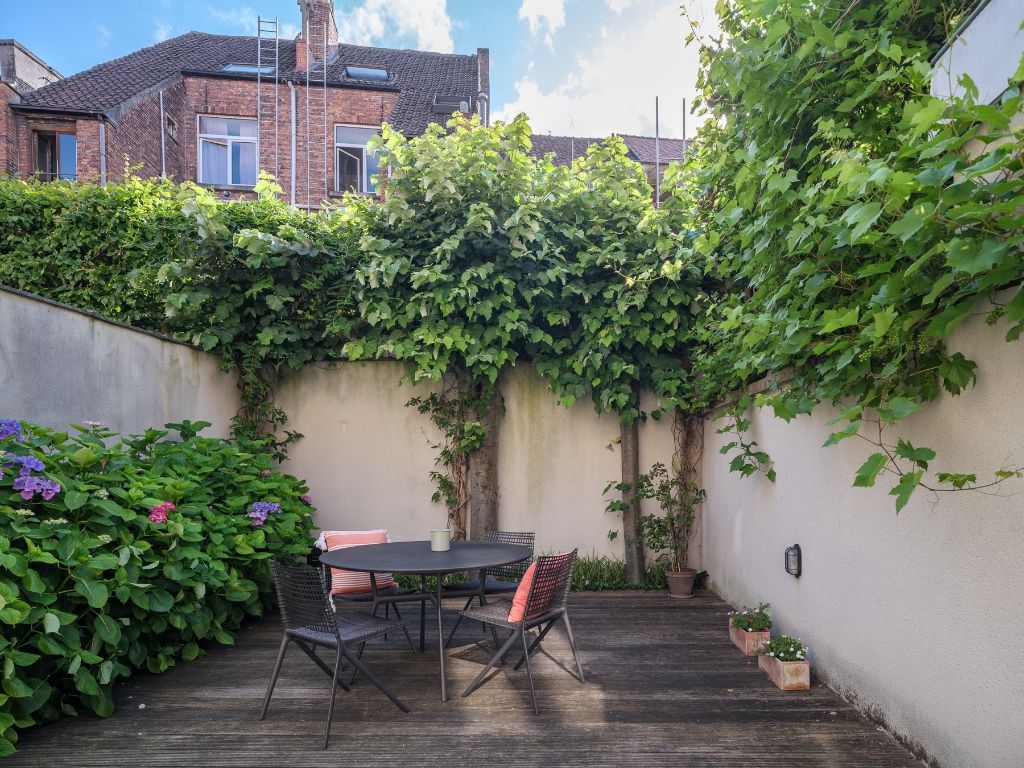 Omgeving Ter Platen, nabij het Sint-Pietersplein en op wandelafstand van het Muinkpark. Karaktervolle, instapklare burgerwoning (201 m2 BVO) met goed georiënteerde stadstuin. foto 26