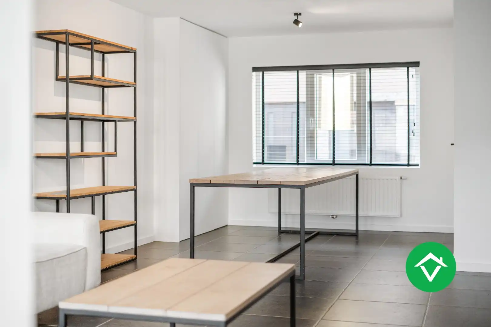 Volledig vernieuwde woning met 3 slaapkamers en bijgebouw in centrum Koekelare foto 5