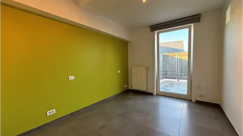 instapklaar gelijkvloers 2-slaapkamerappartement met ruim TERRAS te huur in Torhout foto 5