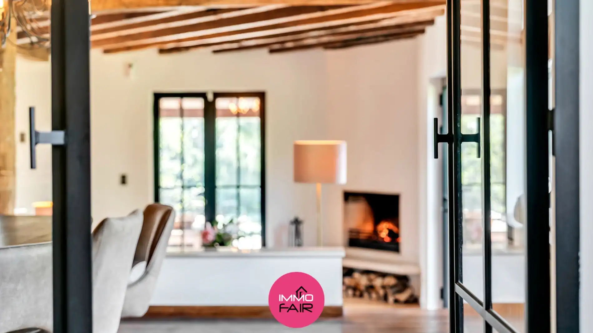 Exclusieve, karaktervolle villa met authentieke elementen in rustige, bosrijke omgeving foto 8