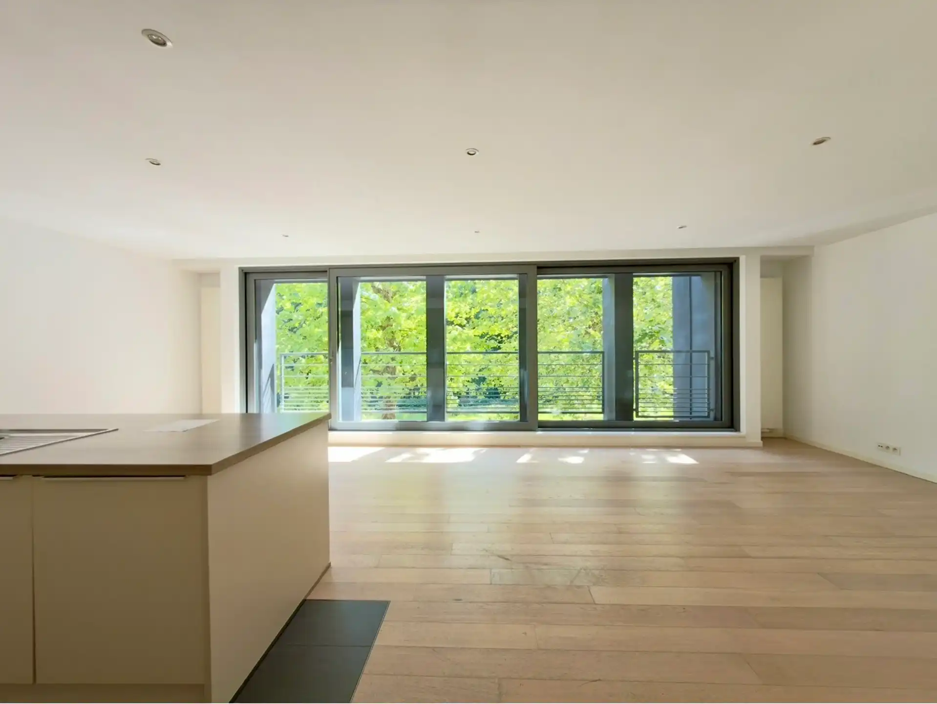 Mooi appartement met twee slk in een klein flatgebouw foto 3