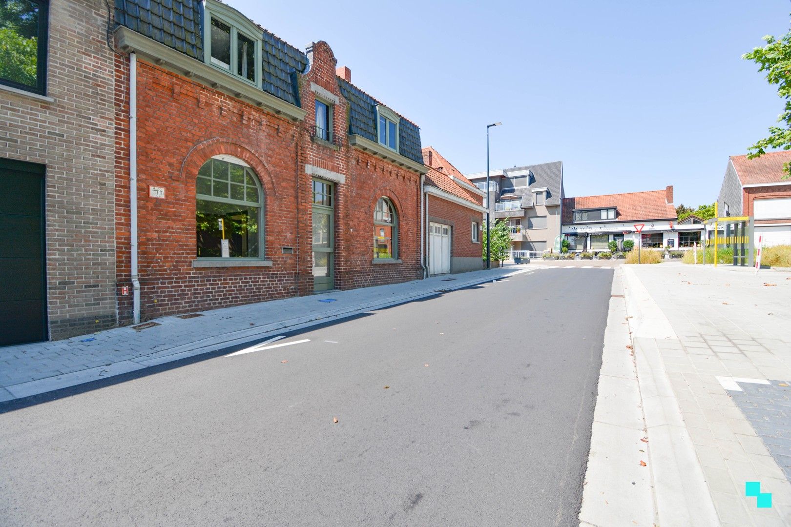 Licht te renoveren eengezinswoning in centrum Gits foto 30