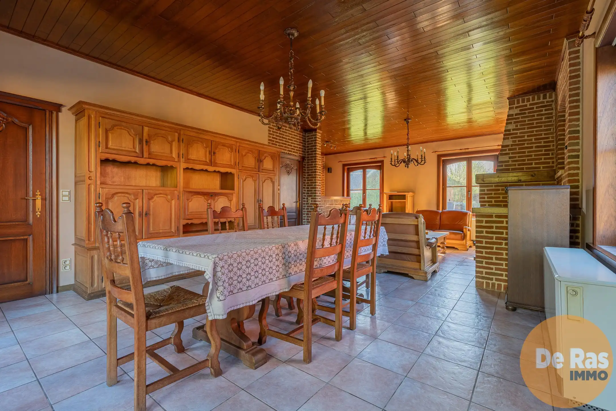 ERPE-MERE - Ruime villa met potentieel in rustige straat foto 4