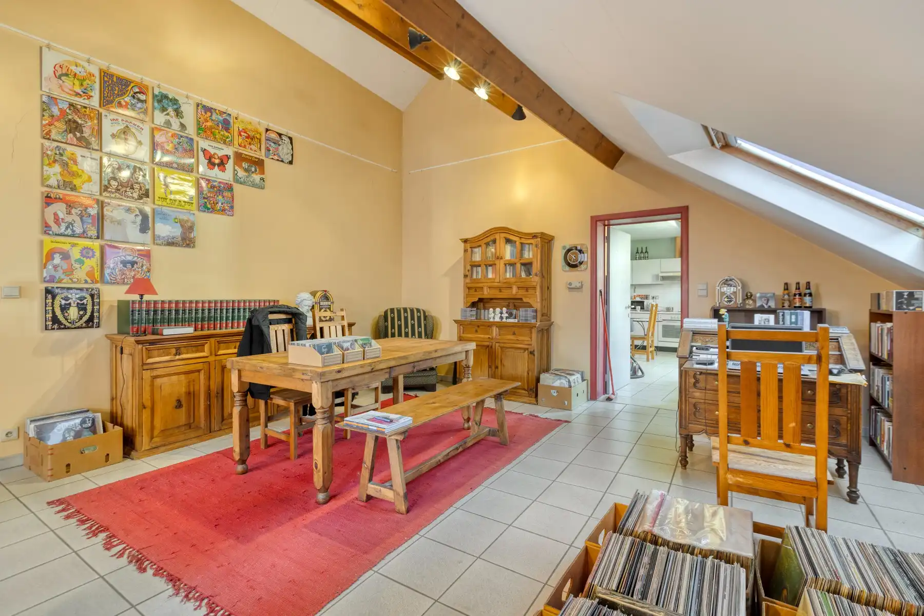 Building van drie appartementen op wandelafstand van het commercieel centrum foto 11