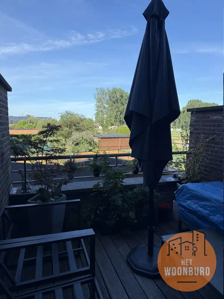 Triplex appartement met 3 slpks, bureel, garage en terras foto 17