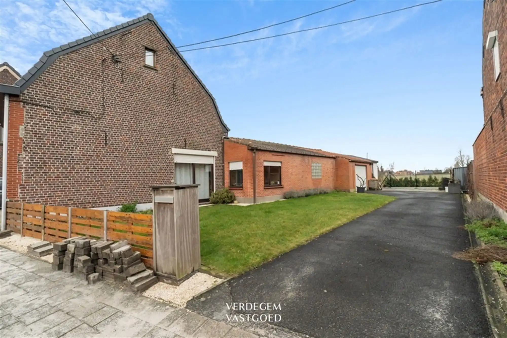 Vrijstaande woning met 2 slaapkamers, tuin en weidse zichten foto 14