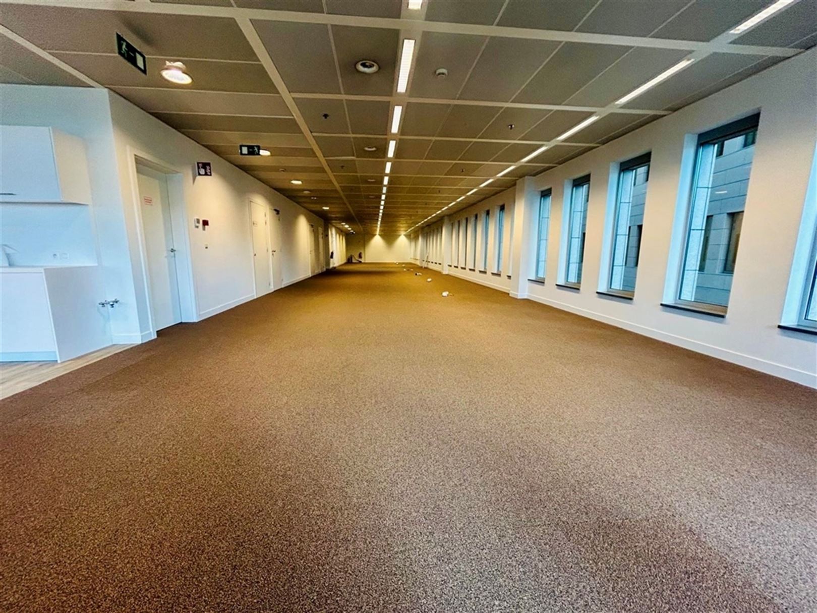 Kantoren aan het op- en afrittencomplex Gent-Zuid vanaf 437m² tot 2500 m² foto 12