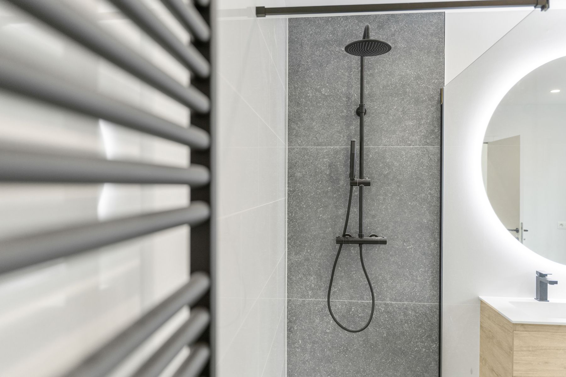 LABEL A: instapklare woning met 4 slaapkamers en grote tuin foto 10