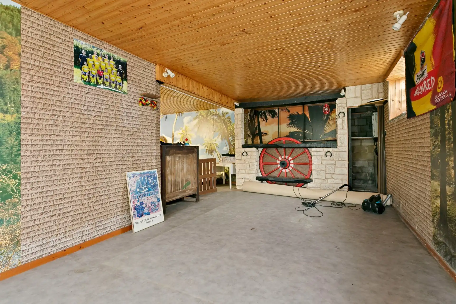 Ruime vrijstaande woning, omgeven door groene weilanden en op wandelafstand van het dorp. foto 16