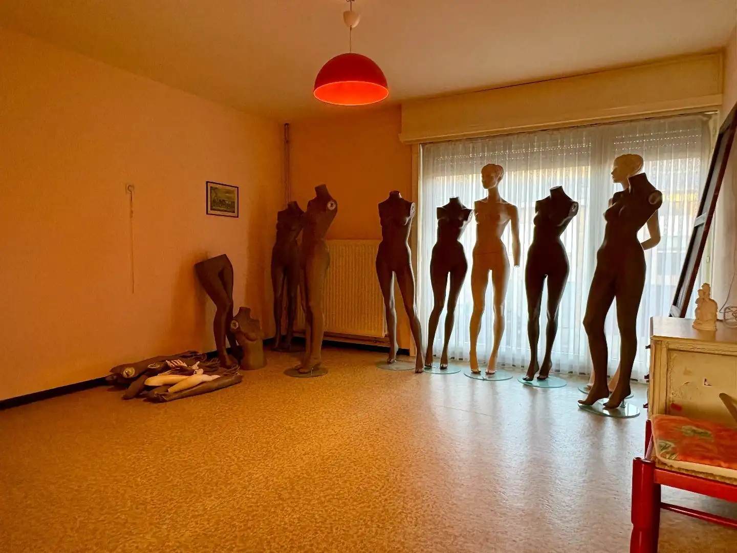 Grote hoekwoning te koop in de Bosmolens te Izegem met 3 slaapkamers, ruime tuin en een zolder met veel mogelijkheden. foto 13