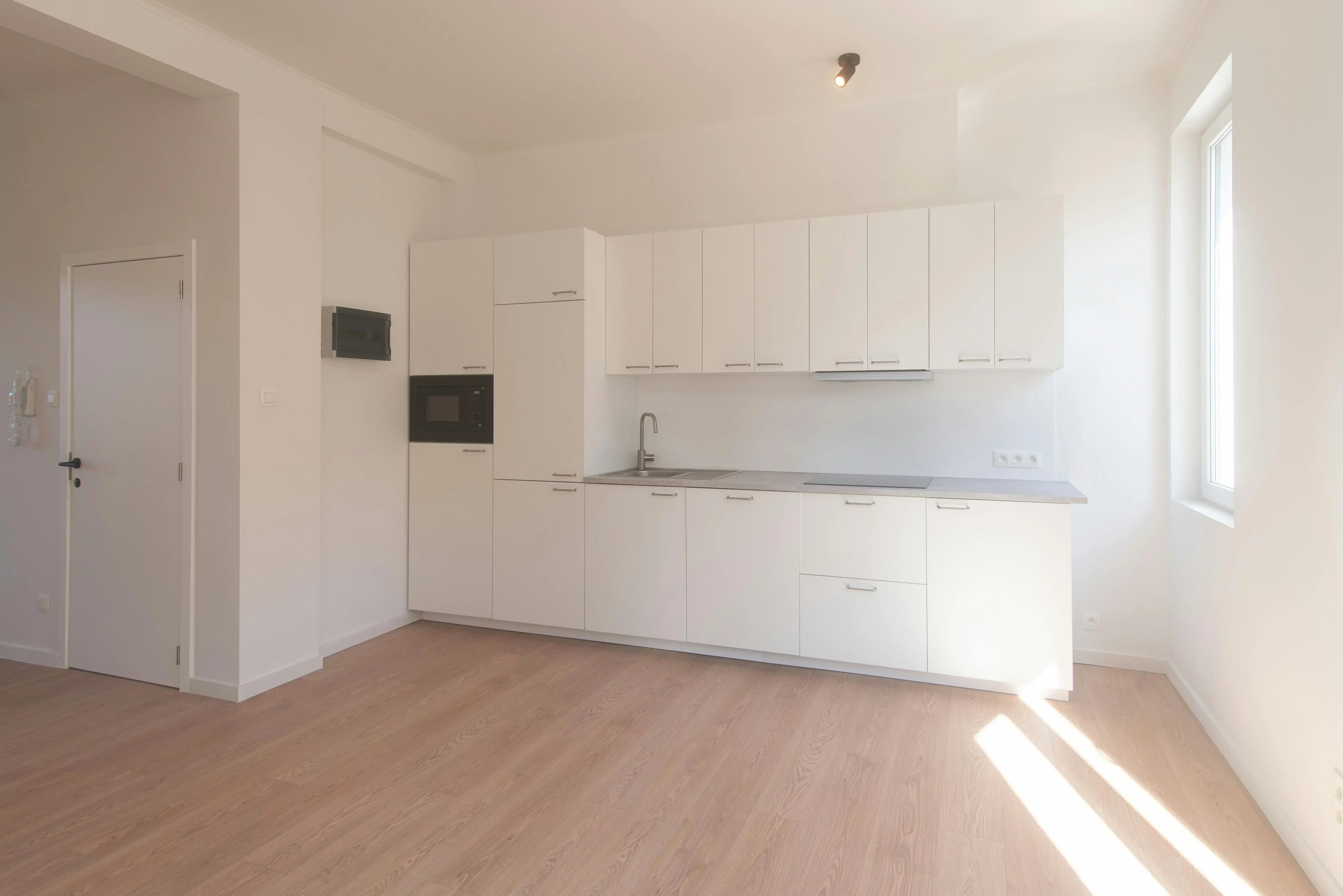 Lichtrijk appartement met één slaapkamer te Oostende foto 10