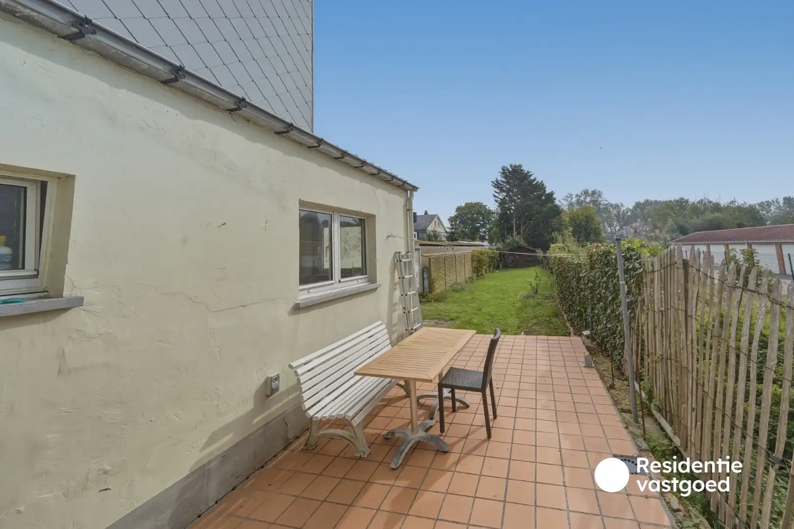Ruime gezinswoning met 4 slaapkamers en tuin in Oostende foto 7
