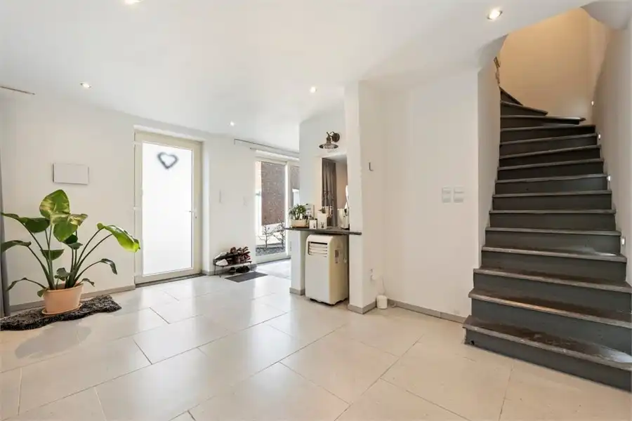 CHARMANT GERENOVEERDE WONING IN HET LANDELIJKE VELM foto 10