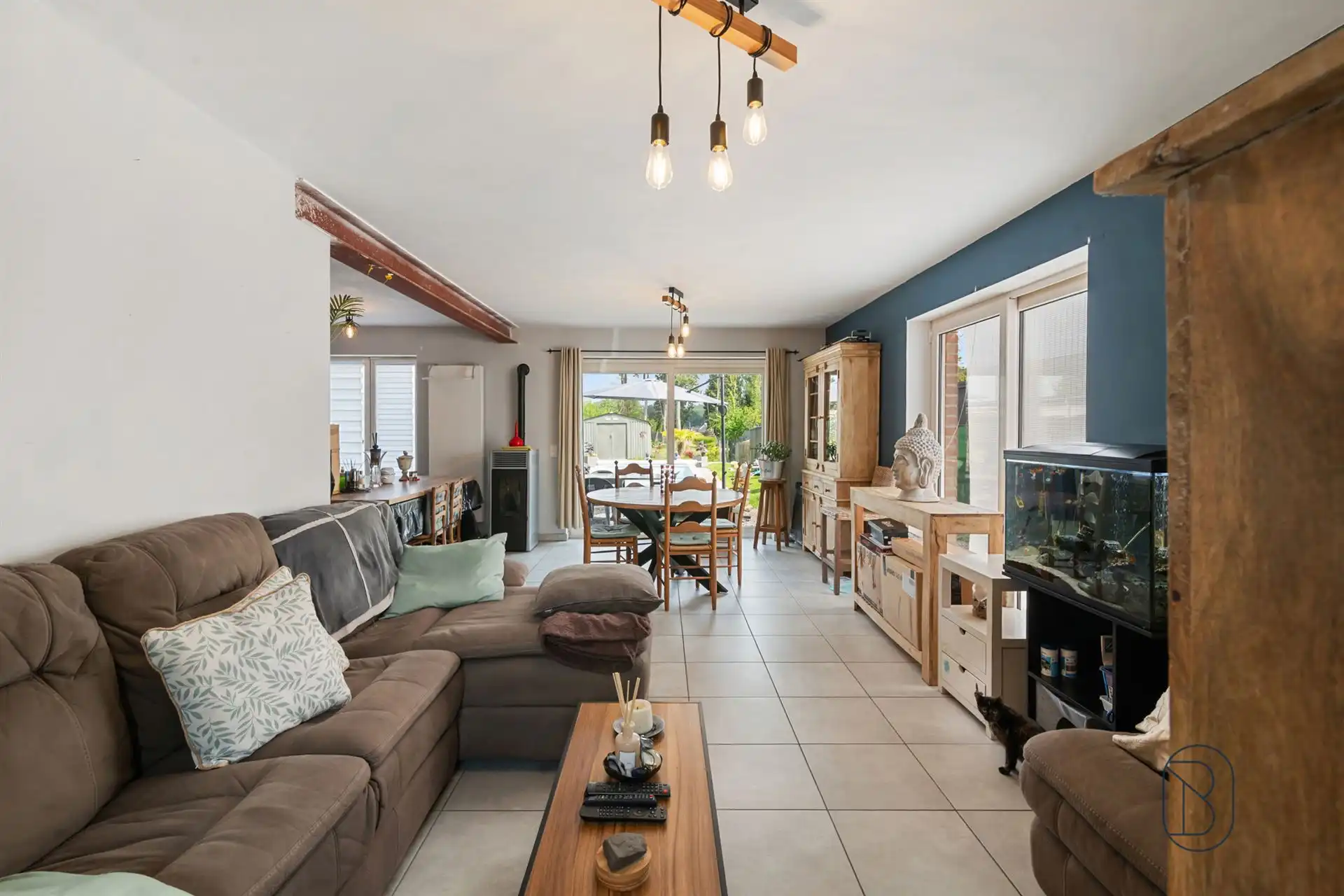 Recente woning (2021) met 4 slpk en zwembad! foto 9