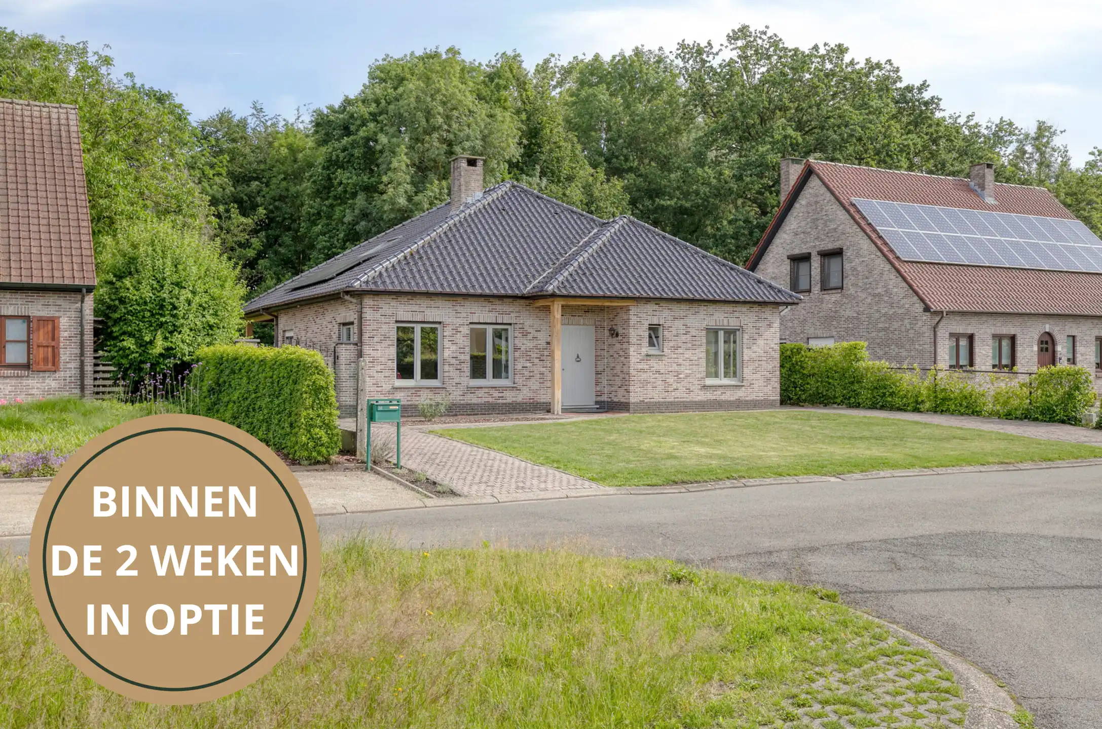 Verzorgd en vrijstaand villaatje met 3 slpks op zonnig perceel van 720 m² foto {{pictureIndex}}