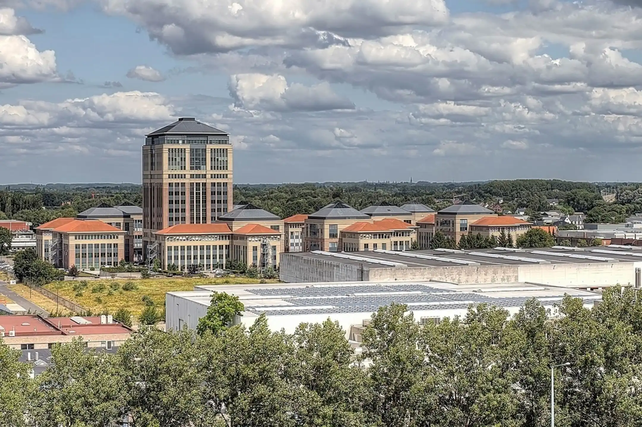 Kantoor 609 m² op het gelijkvloerse te huur foto 6