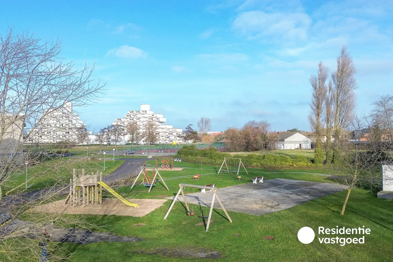Gemeubeld éénslaapkamerappartement met terras in Park Atlantis te De Haan foto 13