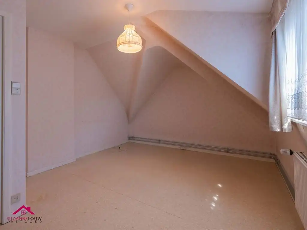 Te renoveren woning op ruim perceel foto 33