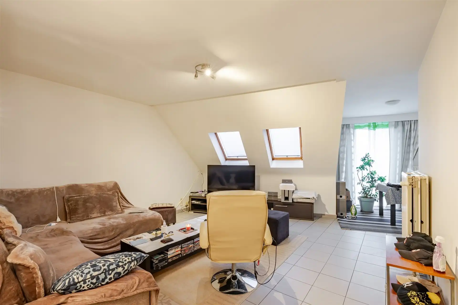 Opbrengsteneigendom bestaande uit 6 appartementen, dubbele garagebox en 6 staanplaatsen te Aalst foto 39