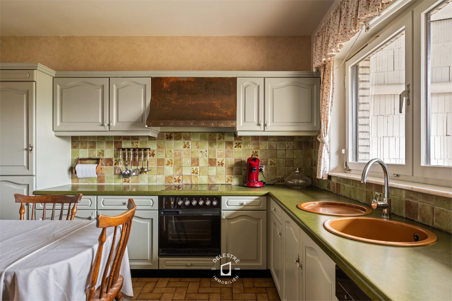 RUSTIG GELEGEN HALFOPEN MET TUIN EN GARAGE foto 13