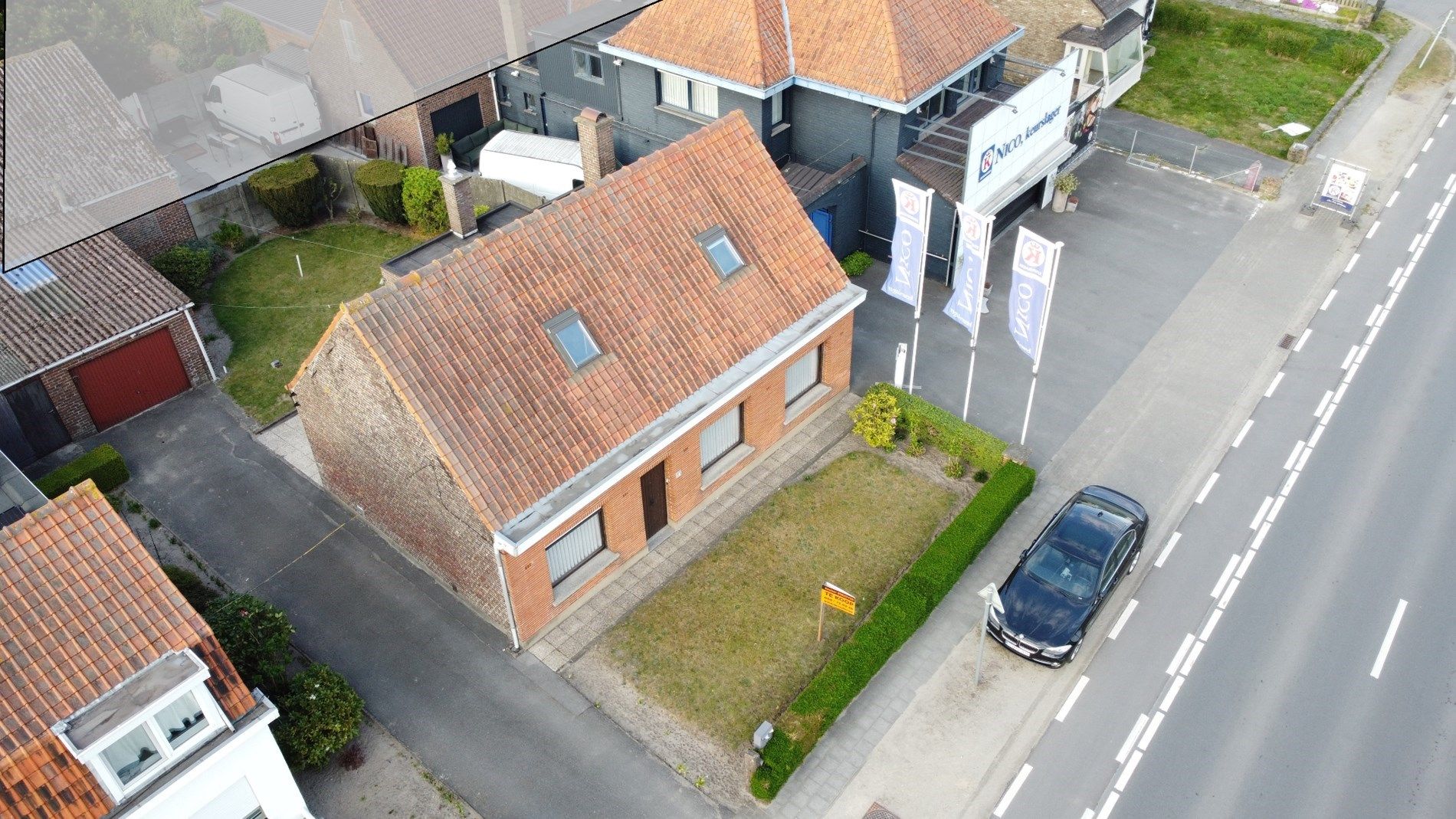 Alleenstaande woning met garage en tuin foto 2