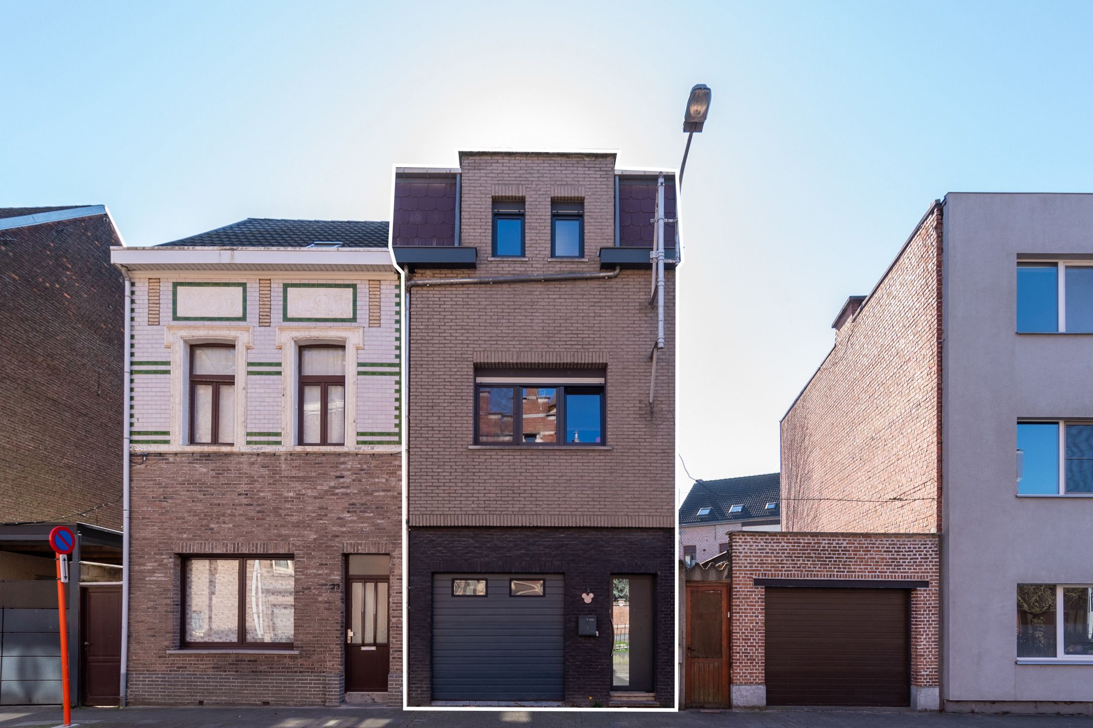 Instapklare starterswoning met garage op centrale locatie foto 18