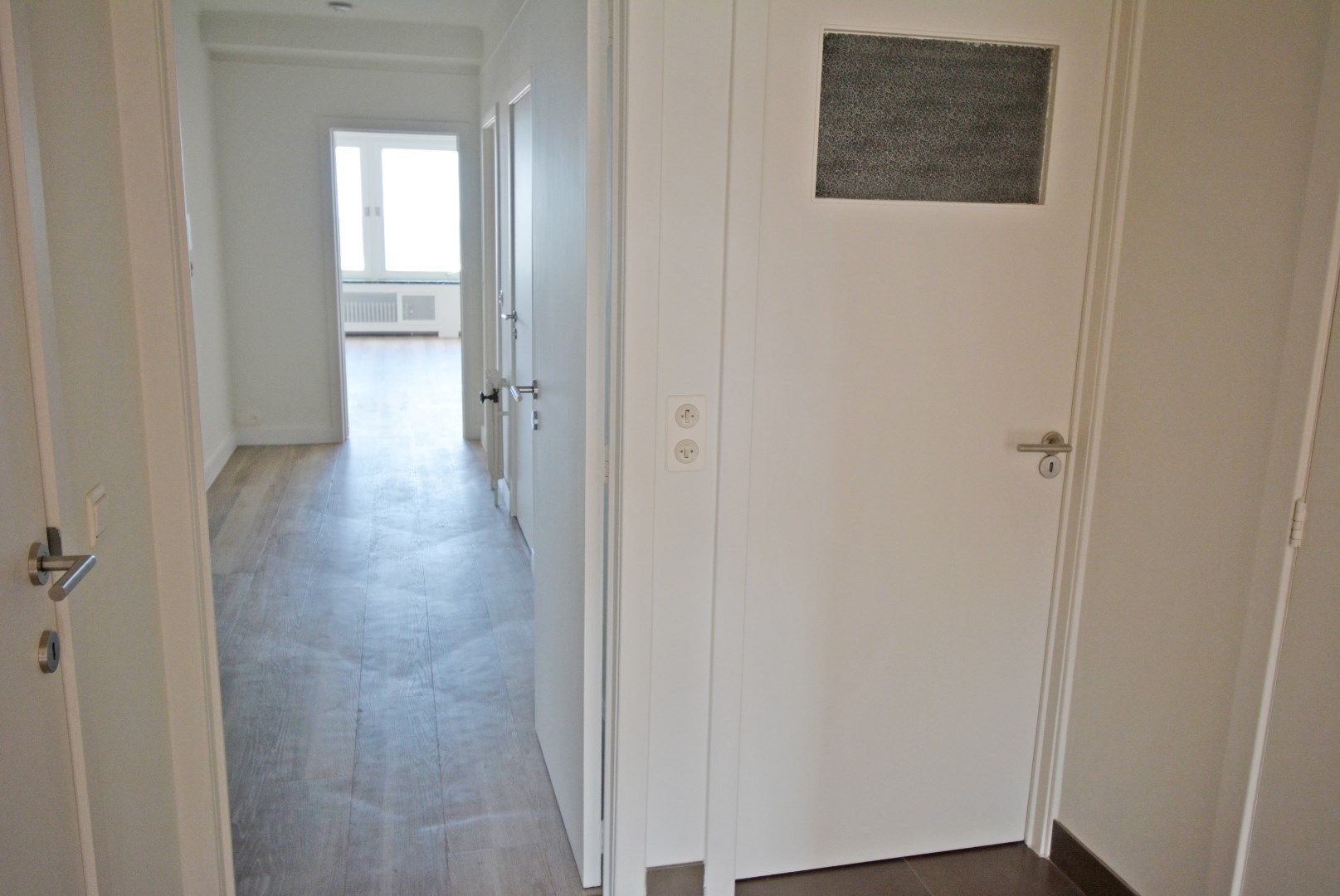 Gerenoveerd, ruim appartement op de Zeedijk Albertstrand foto 17