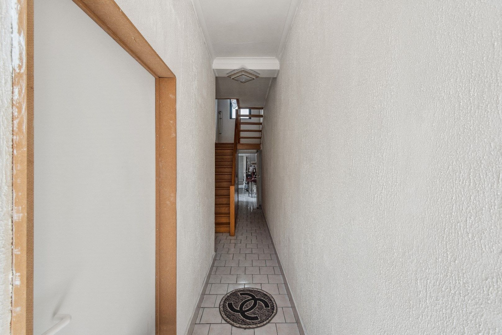 Leuke rijwoning met 3 slpks nabij centrum foto 4