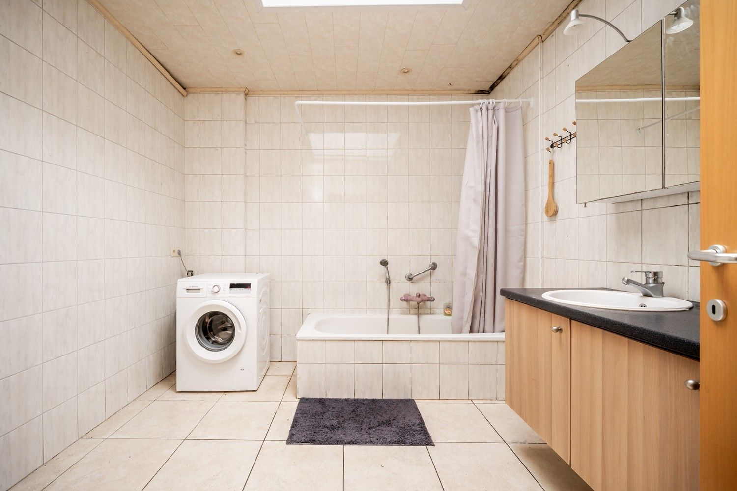 Ruim gelijkvloers appartement met 2 kamers foto 7