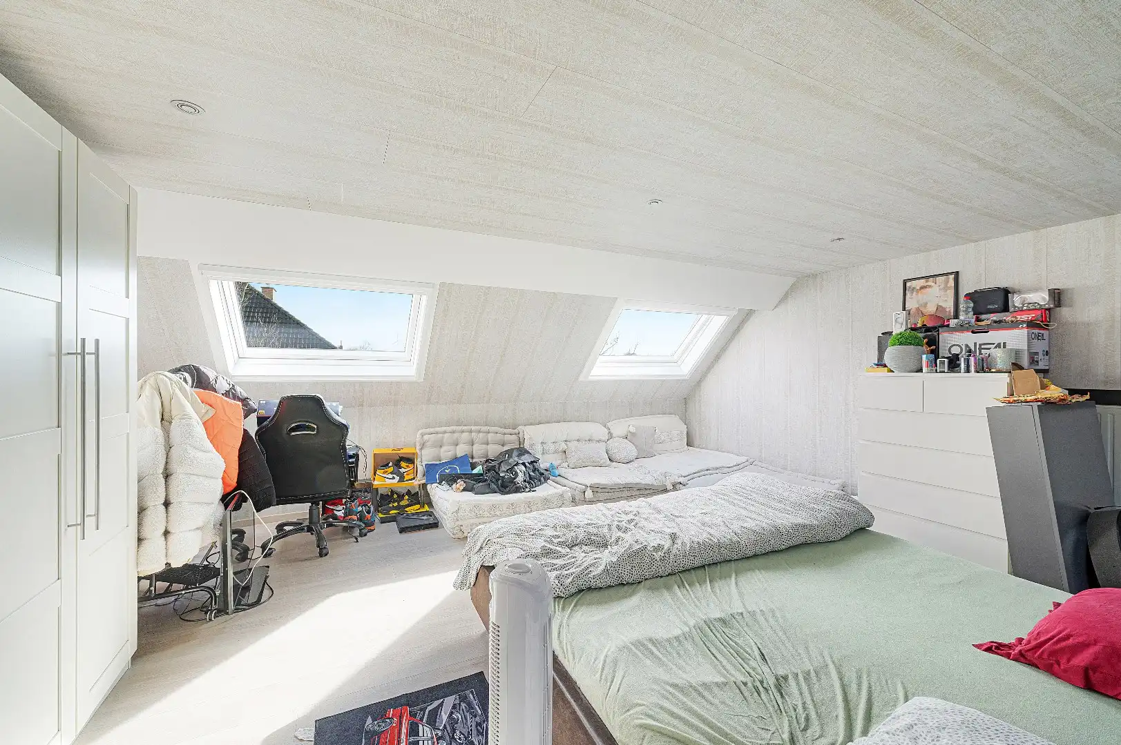  Instapklare en ruime gezinswoning met dubbele garage in het hart van Zeebrugge. foto 20