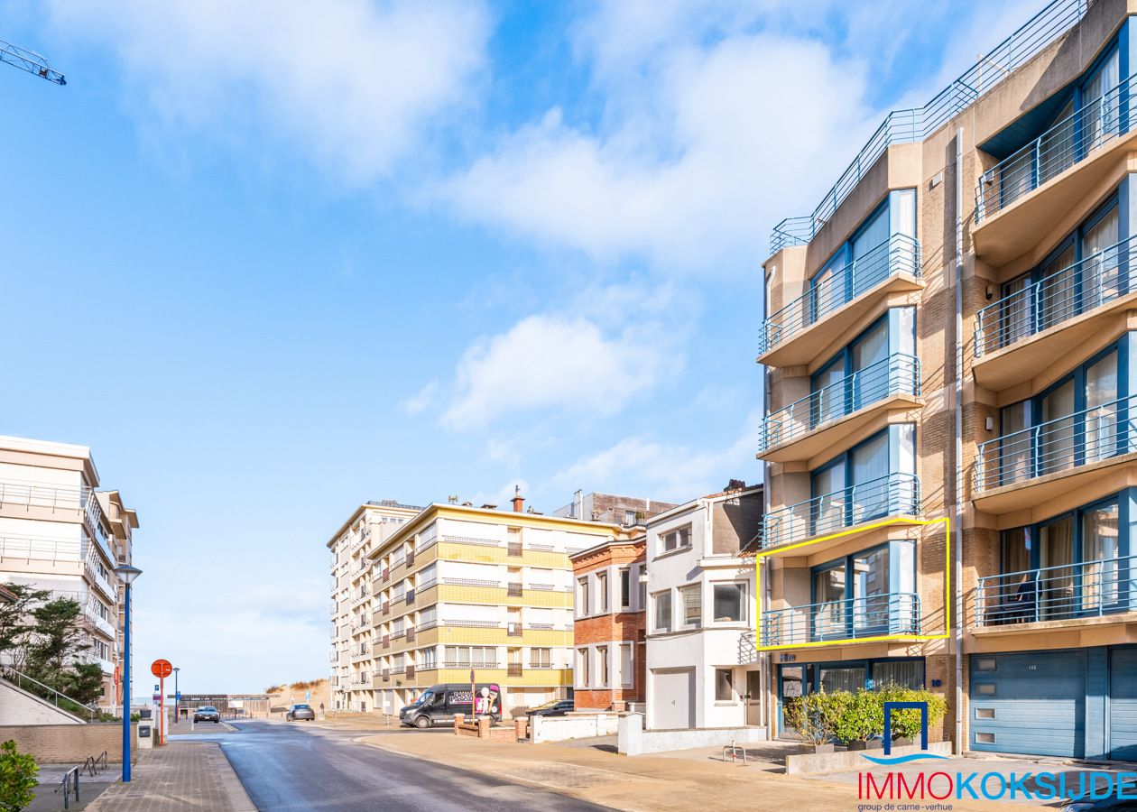 Modern appartement met 2 slaapkamers en zijdelings zeezicht foto 14