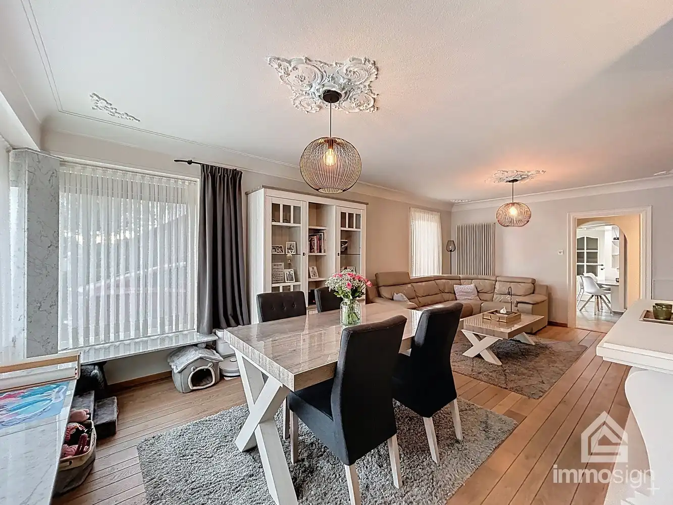 Hoofdfoto van de publicatie: Instapklare gezinswoning met zuidgerichte tuin in Bocholt (610 m²)