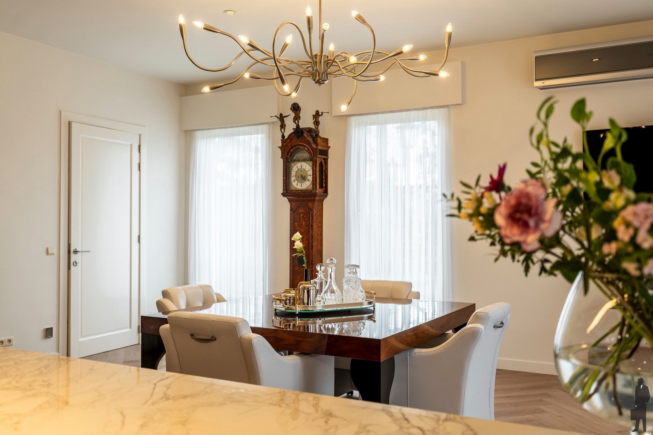 Tijdloze, volledig gerenoveerde villa 'Arendsnest' te Achel foto 8