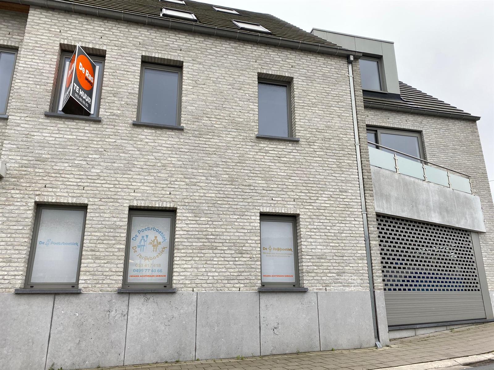 LEDE - Gezellige duplex met carport. foto {{pictureIndex}}