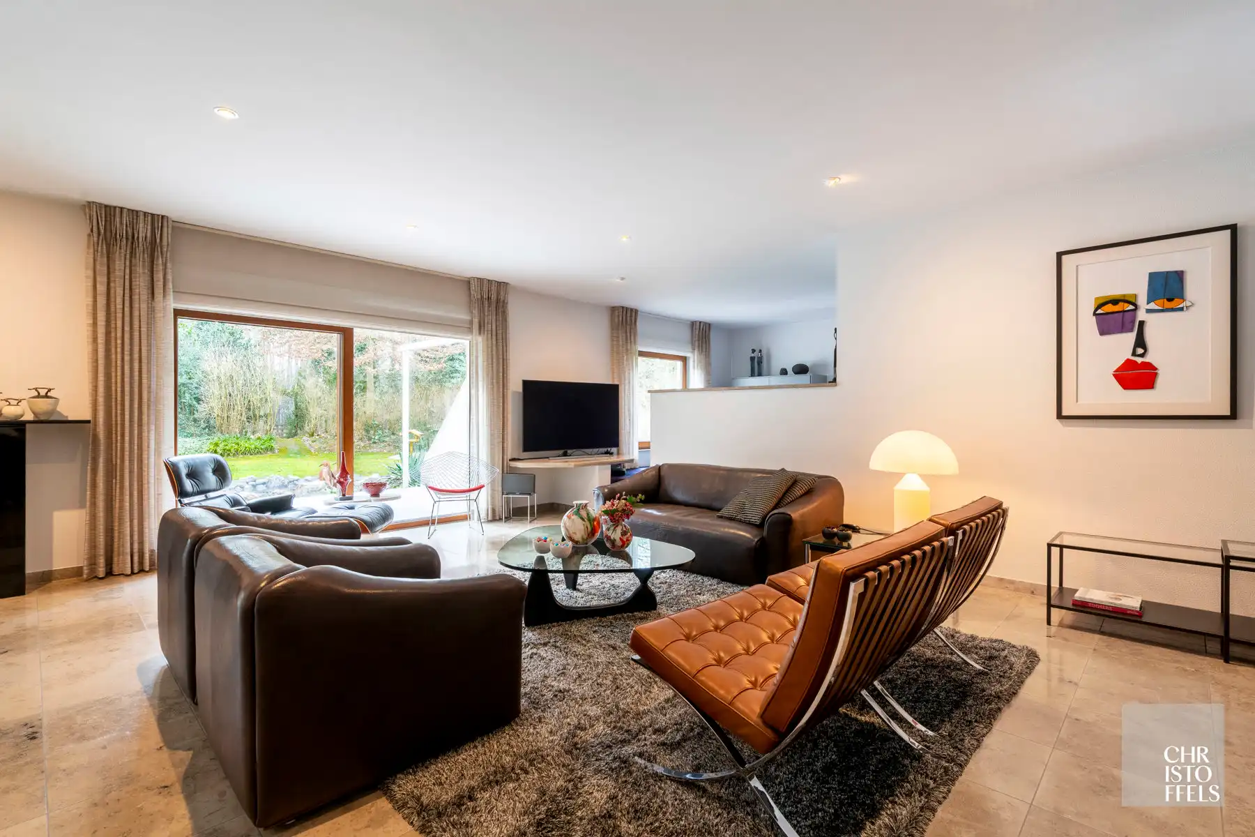 Villa van 496 m² met kantoren op een uniek perceel van 2.400 m²! foto 3