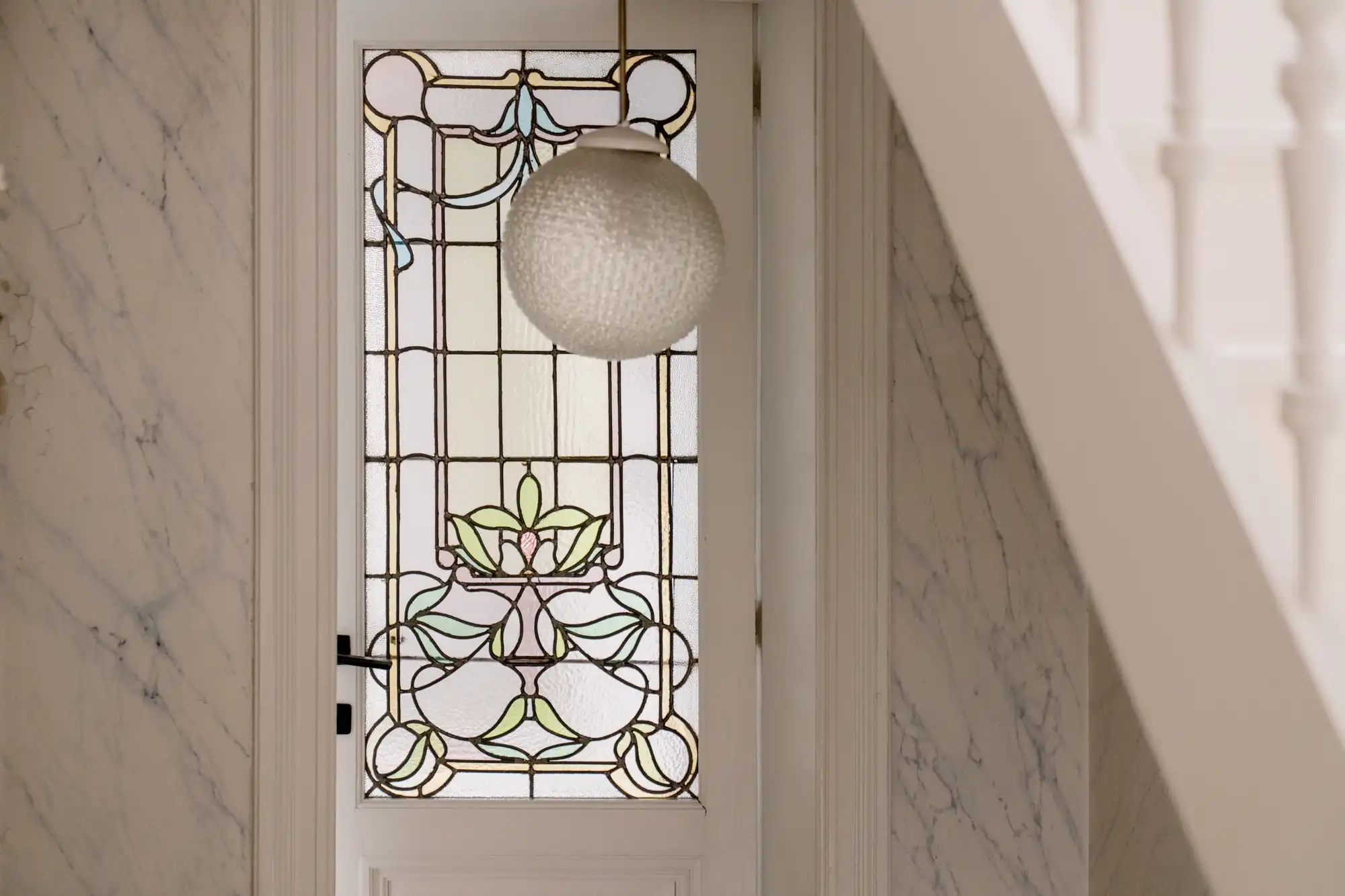 Statige meesterwoning ‘Cornelis’ in de Harmoniewijk: waar art nouveau meets art dogo foto {{pictureIndex}}