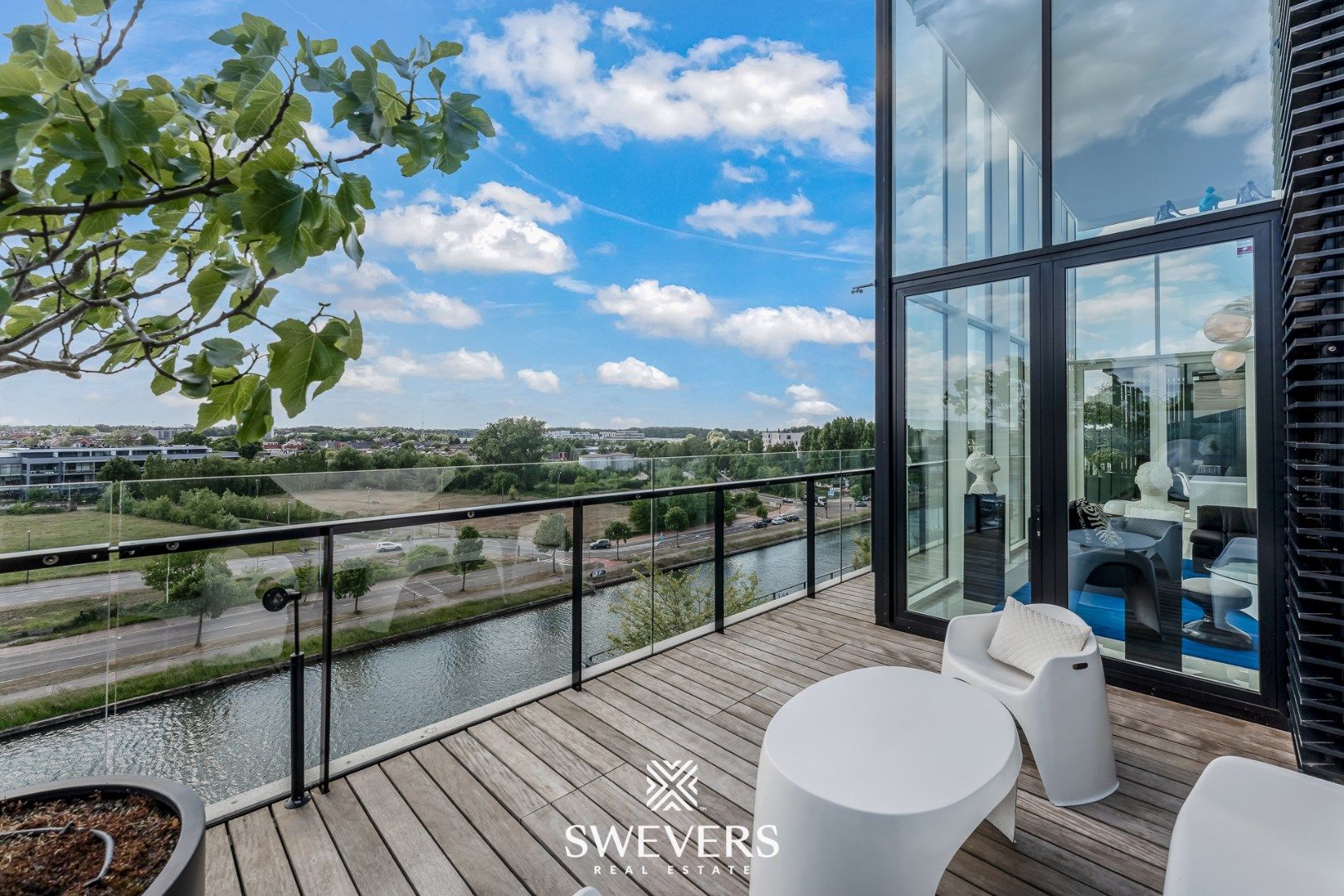 Exclusief penthouse ( 197 m2) met ruim terras ( 187 m2 ) en zwembad in residentie Zuidzicht te Hasselt foto 23