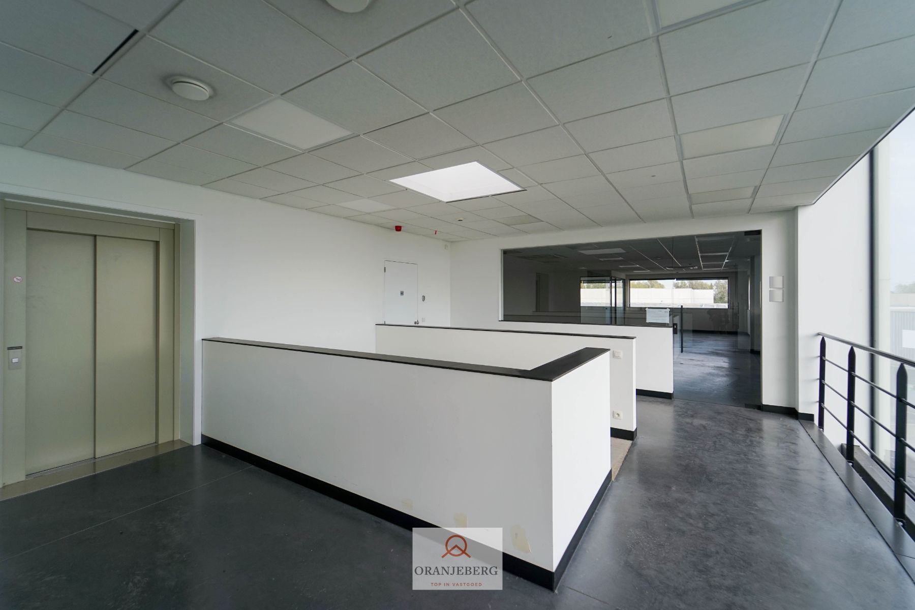 4 ruime en moderne kantoorruimtes te HUUR in EVERGEM foto 24